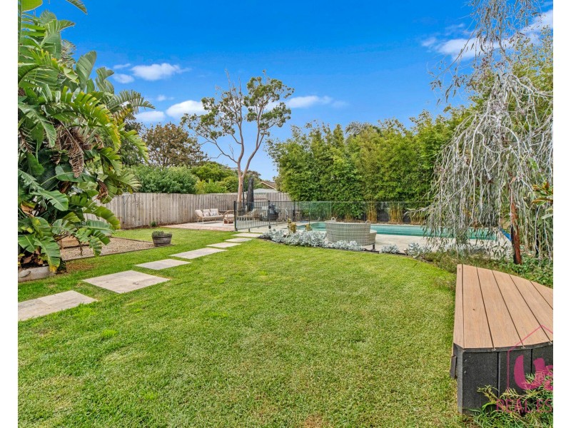 49 Rosslyn Avenue, Seaford VIC 3198