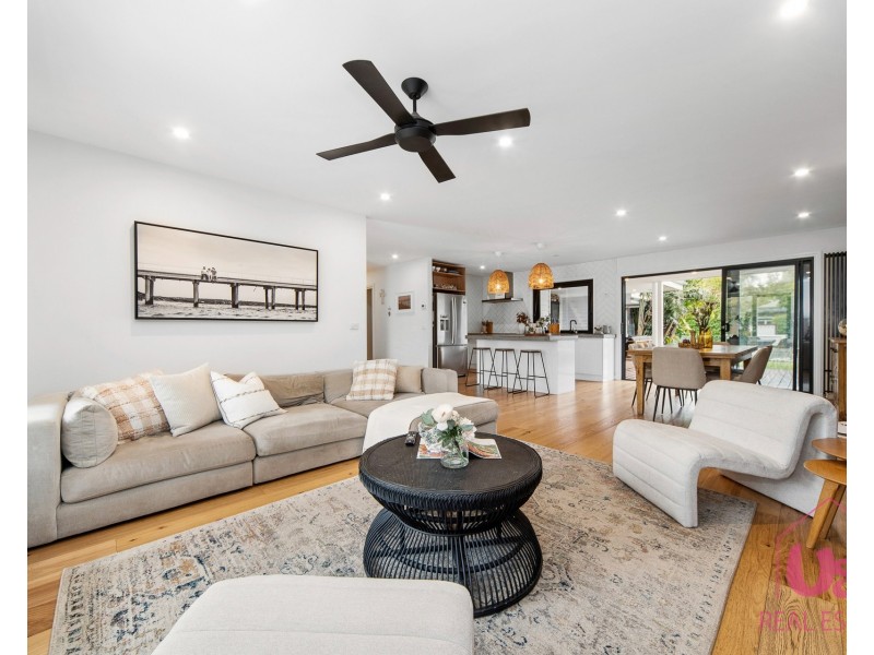 49 Rosslyn Avenue, Seaford VIC 3198