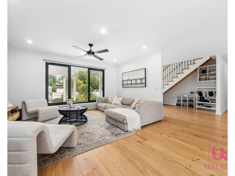 49 Rosslyn Avenue, Seaford VIC 3198