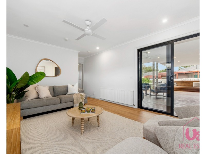 49 Rosslyn Avenue, Seaford VIC 3198