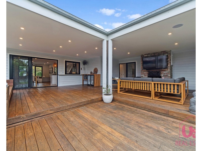 49 Rosslyn Avenue, Seaford VIC 3198