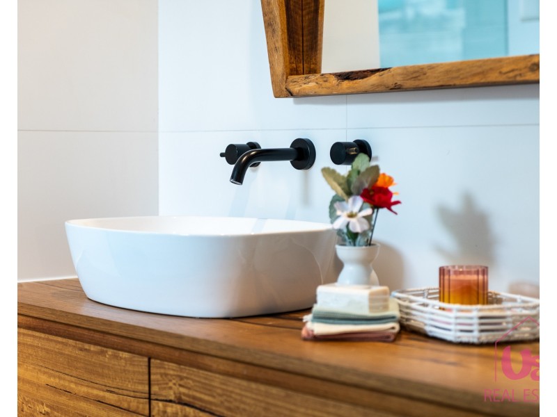 49 Rosslyn Avenue, Seaford VIC 3198