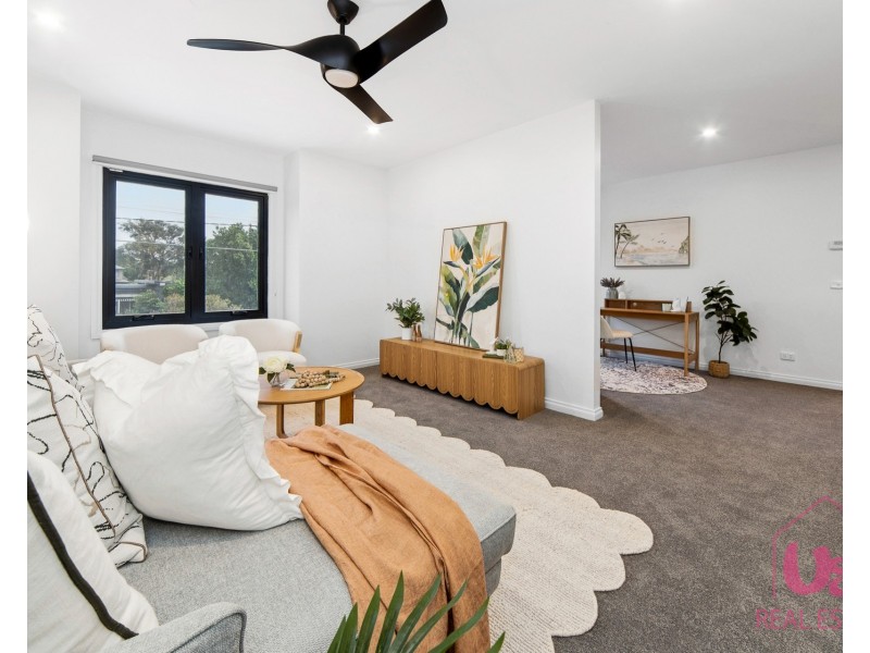 49 Rosslyn Avenue, Seaford VIC 3198