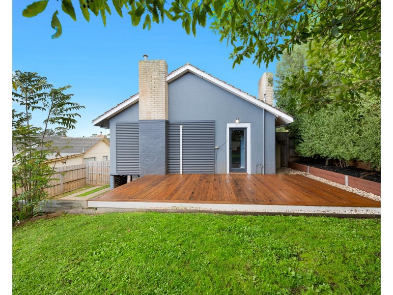 9 Bertram Street, Drouin VIC 3818