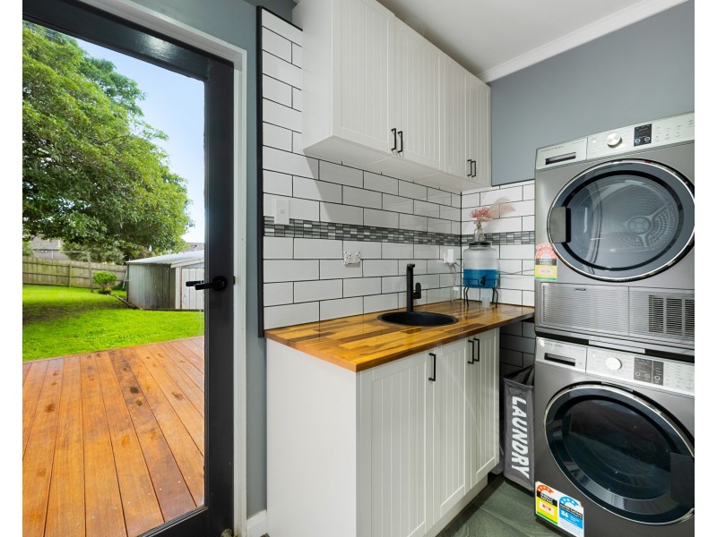 9 Bertram Street, Drouin VIC 3818