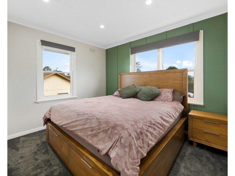 9 Bertram Street, Drouin VIC 3818