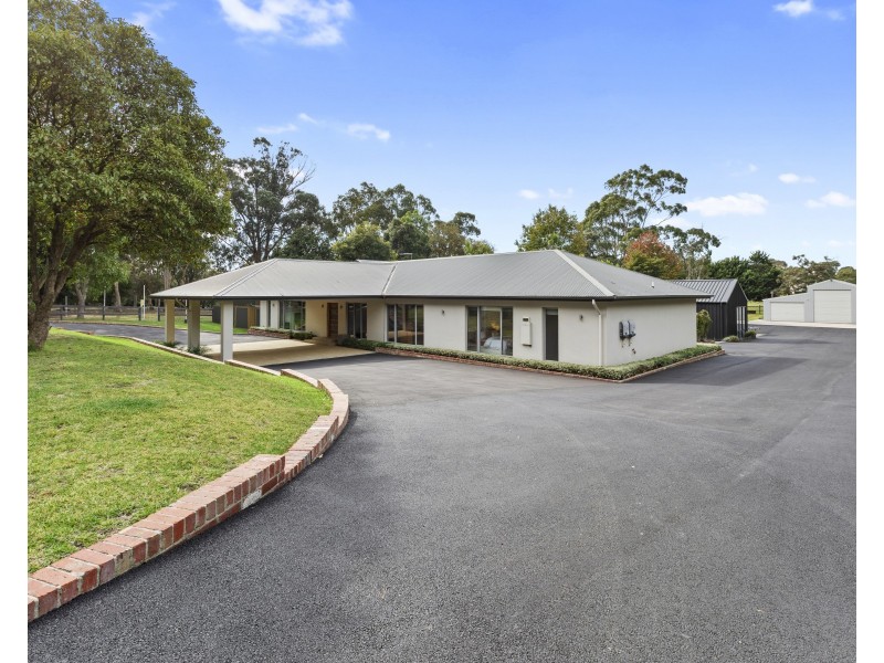 6 Altarnun Road, Langwarrin VIC 3910