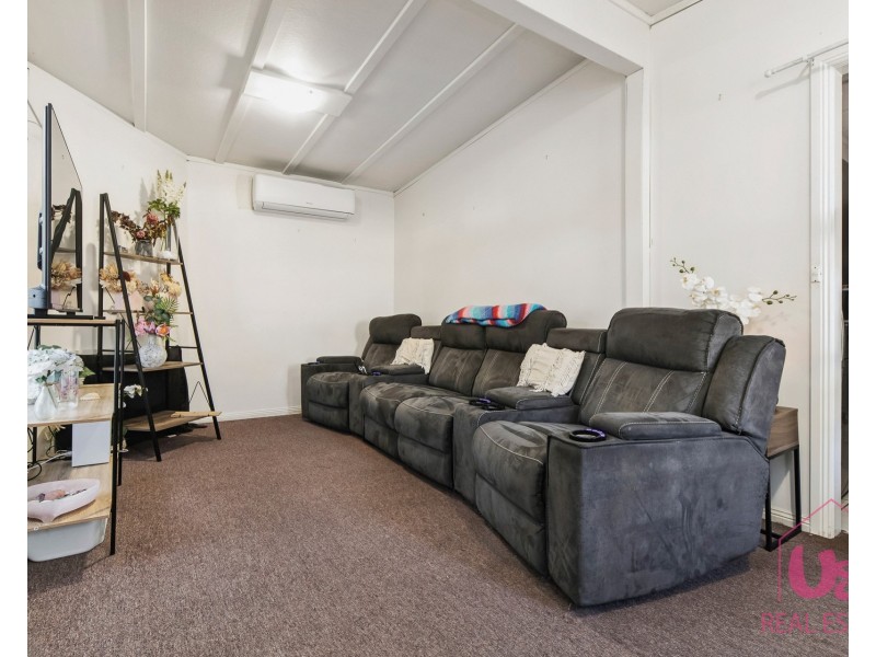 1/4 Grant Avenue, Seaford VIC 3198