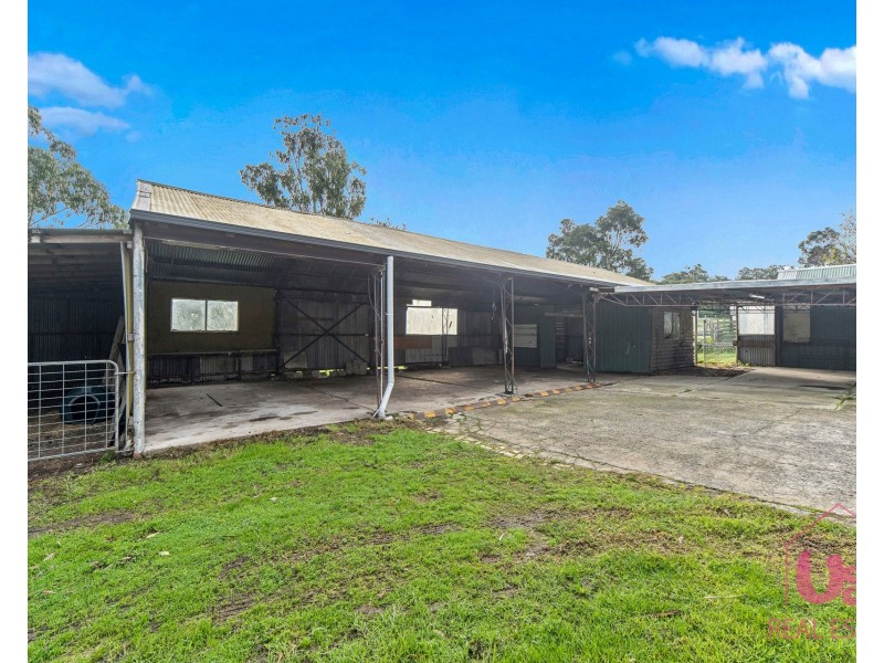 75 Carr-Boyd Road, Cranbourne South VIC 3977