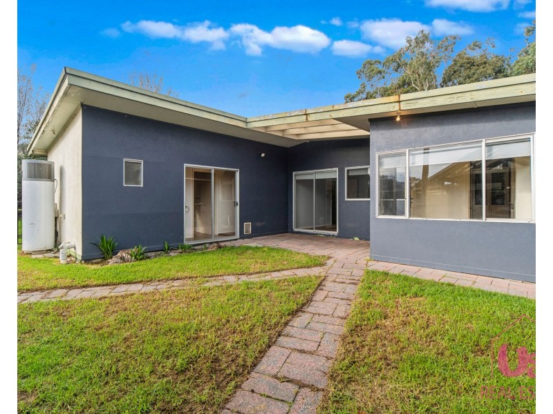 75 Carr-Boyd Road, Cranbourne South VIC 3977