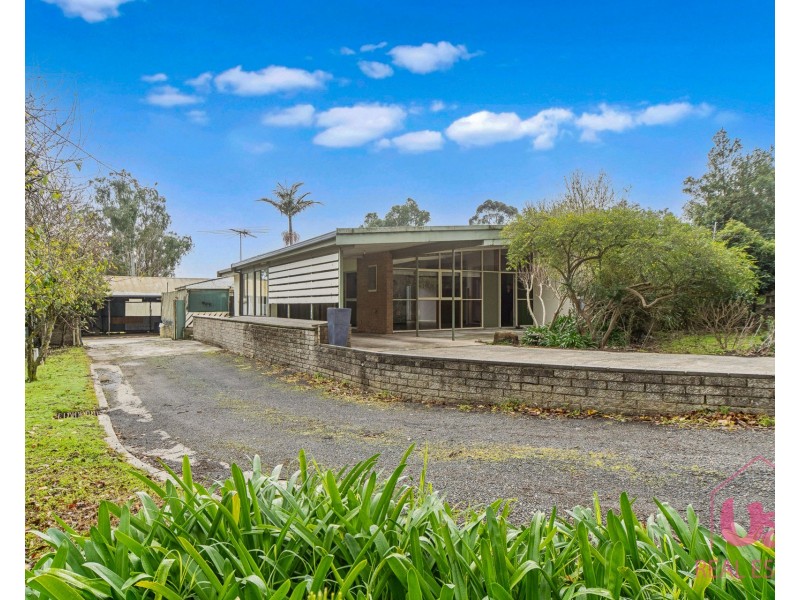 75 Carr-Boyd Road, Cranbourne South VIC 3977