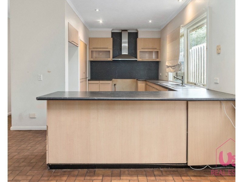 12 Glenview Crescent, Frankston VIC 3199