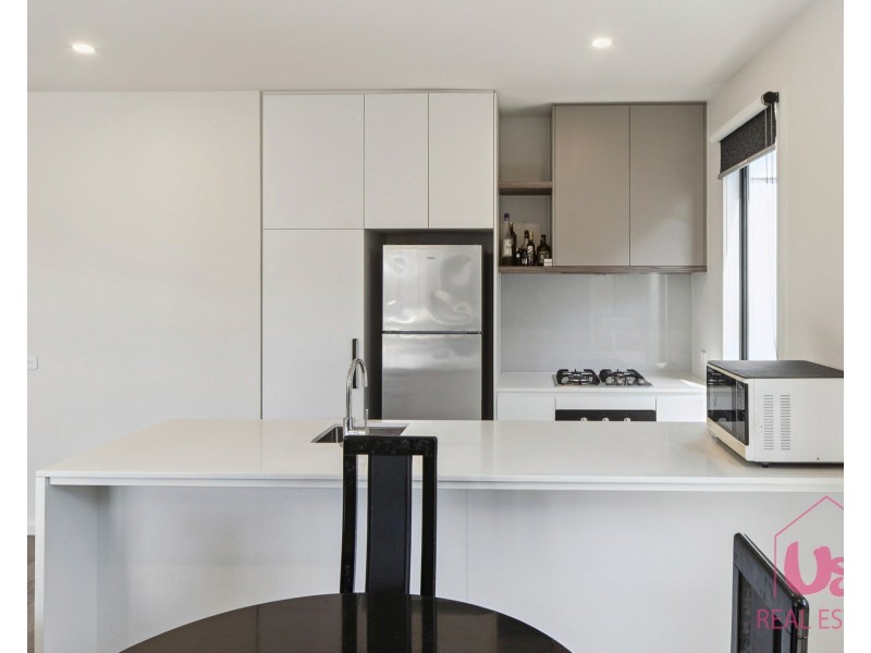 27 Pindari Crescent, Langwarrin VIC 3910