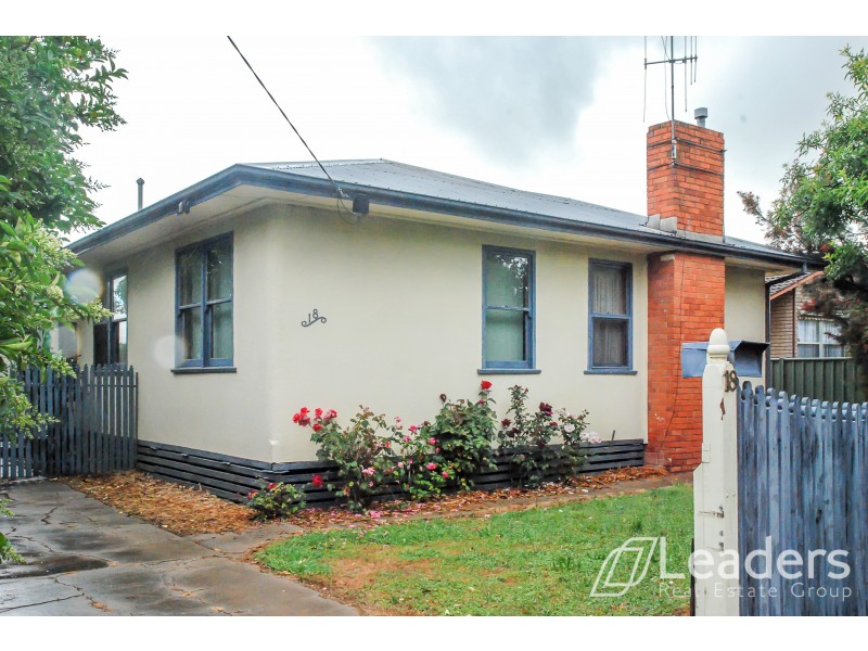 18 Meadows Avenue, Benalla VIC 3672