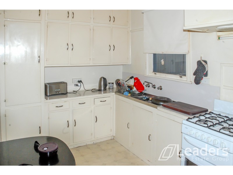 18 Meadows Avenue, Benalla VIC 3672