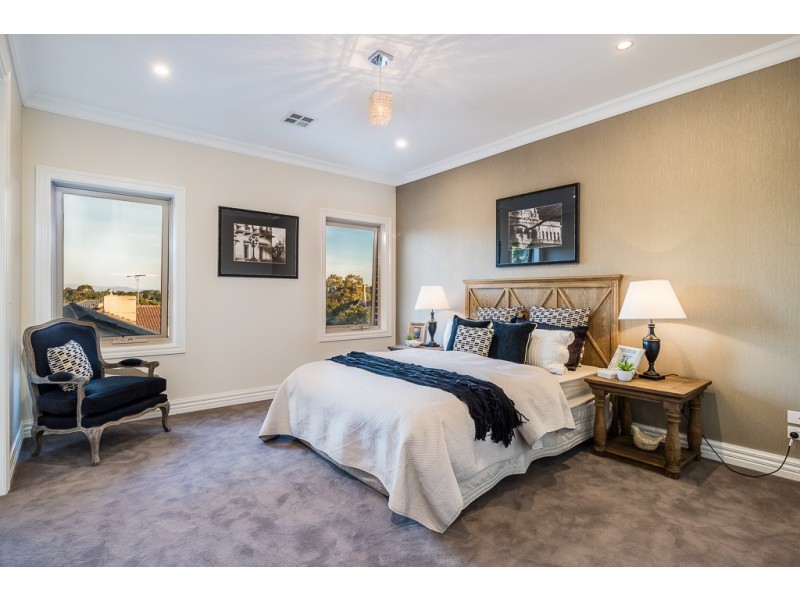 5 Kincumber Drive, Glen Waverley VIC 3150