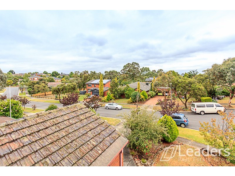 11 Pentland Court, Glen Waverley VIC 3150