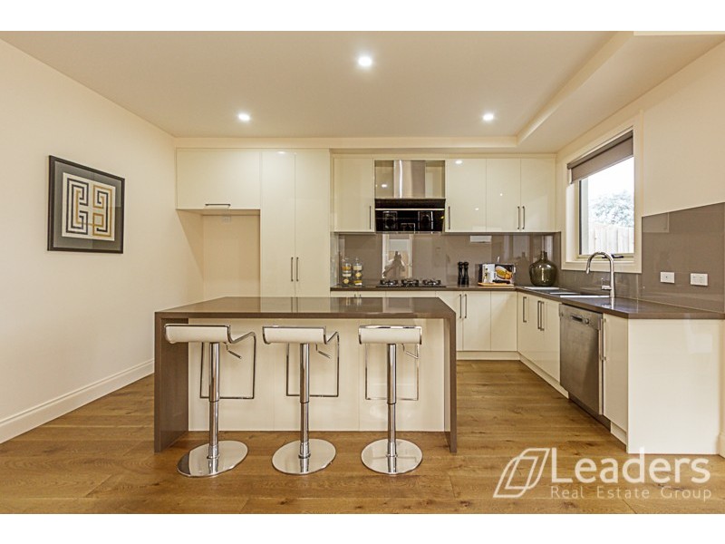 2/2 Adam Avenue, Glen Waverley VIC 3150