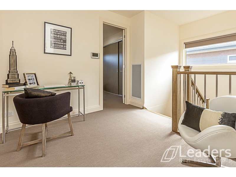 2/2 Adam Avenue, Glen Waverley VIC 3150