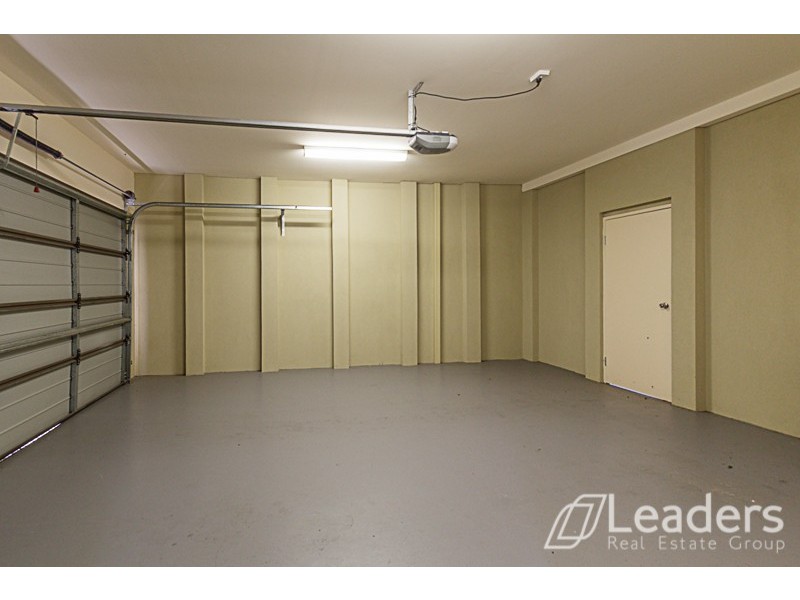 2/2 Adam Avenue, Glen Waverley VIC 3150