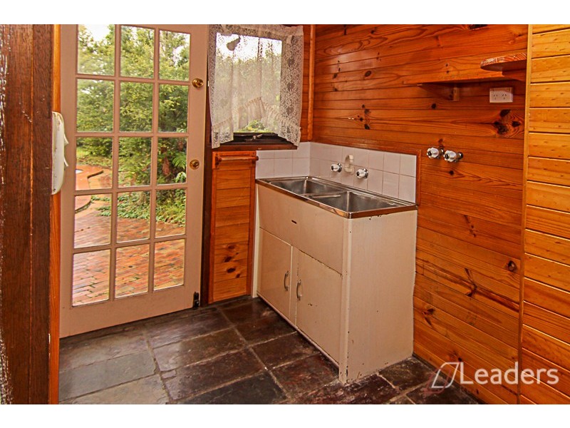 21 Minerva Crescent, Vermont South VIC 3133