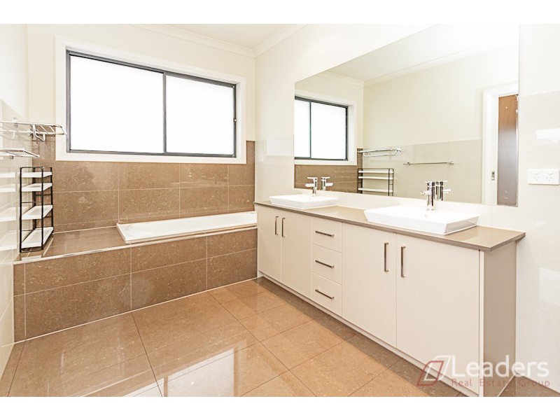 29 Kinnoull Grove, Glen Waverley VIC 3150