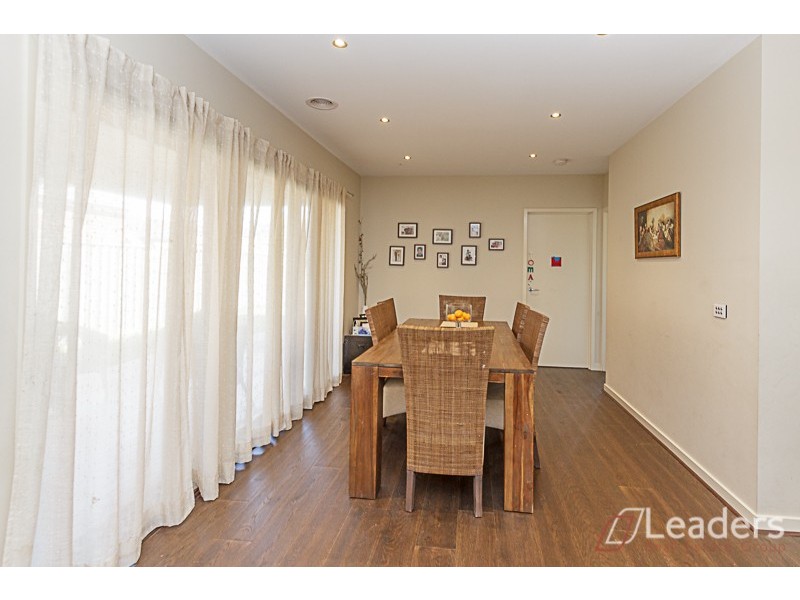 13 Chorus Way, Cranbourne East VIC 3977
