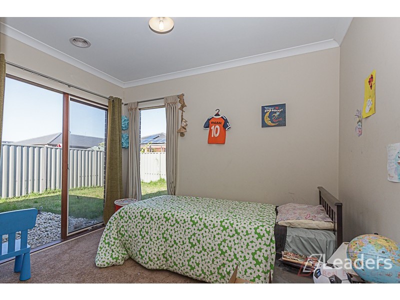 13 Chorus Way, Cranbourne East VIC 3977