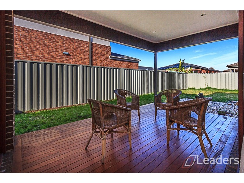 13 Chorus Way, Cranbourne East VIC 3977