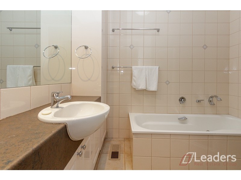 1/23 Barbara Avenue, Glen Waverley VIC 3150