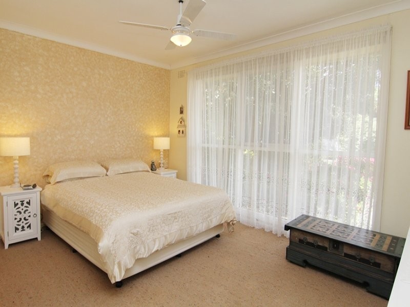 35 Willow Avenue, Glen Waverley VIC 3150