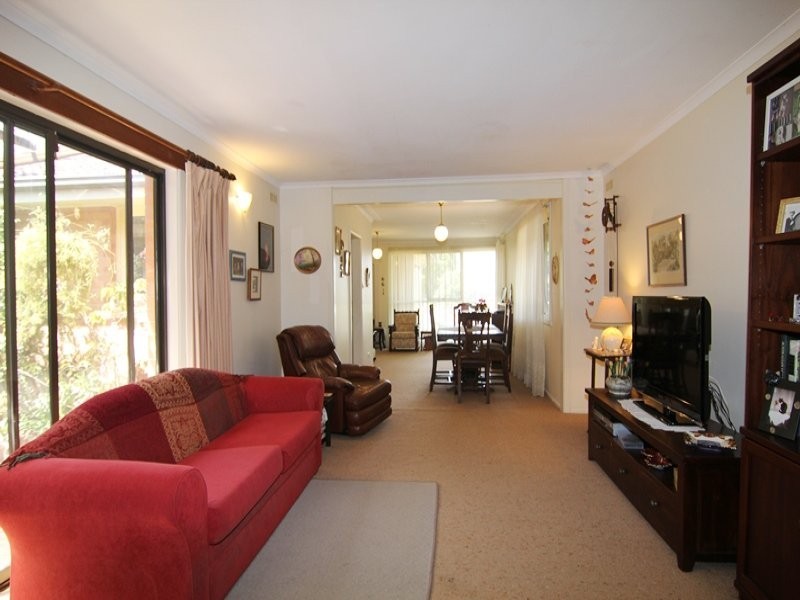 35 Willow Avenue, Glen Waverley VIC 3150