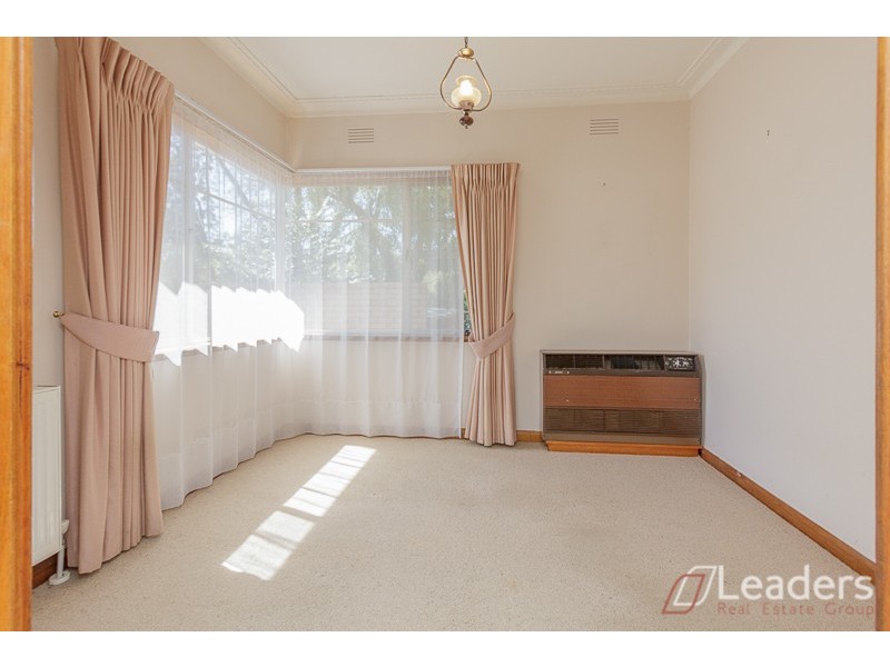 27 Deanswood Road, Forest Hill VIC 3131