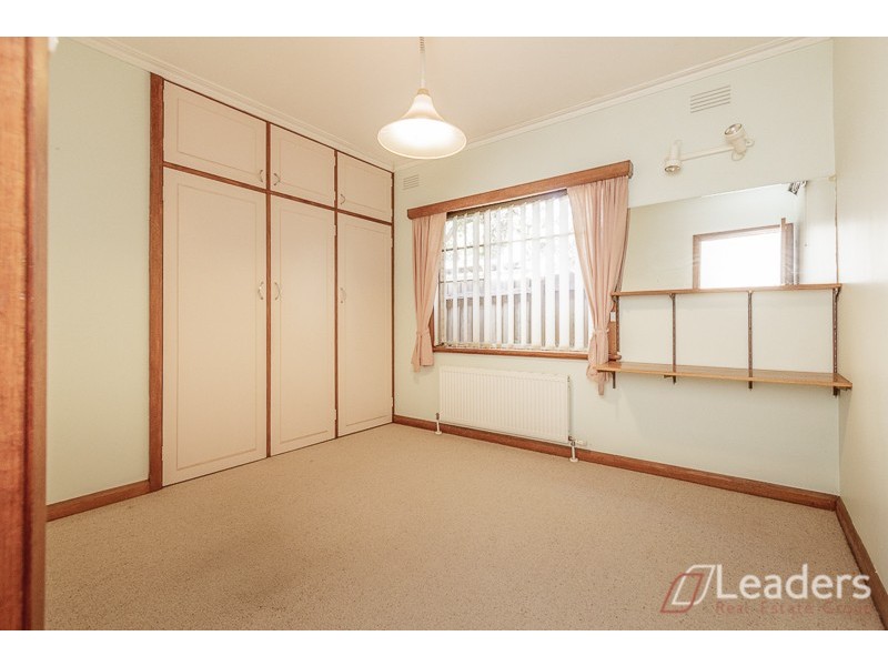 27 Deanswood Road, Forest Hill VIC 3131