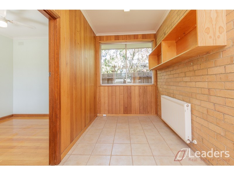 27 Deanswood Road, Forest Hill VIC 3131