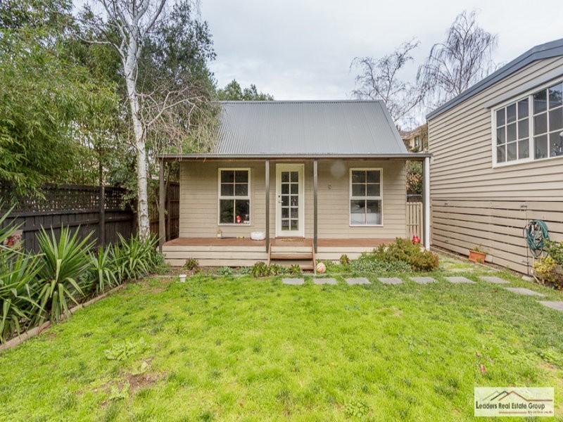 20 Salisbury Avenue, Mont Albert VIC 3127