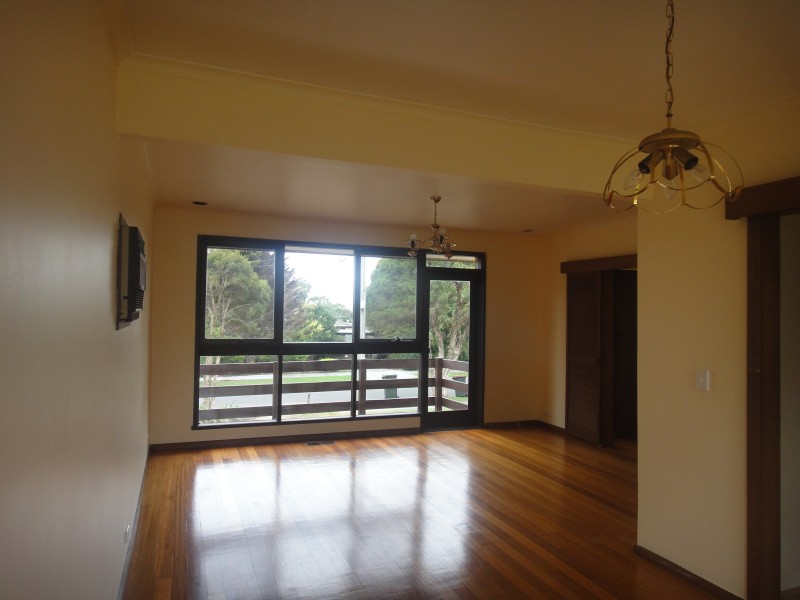 3 Cresmont Drive, Glen Waverley VIC 3150