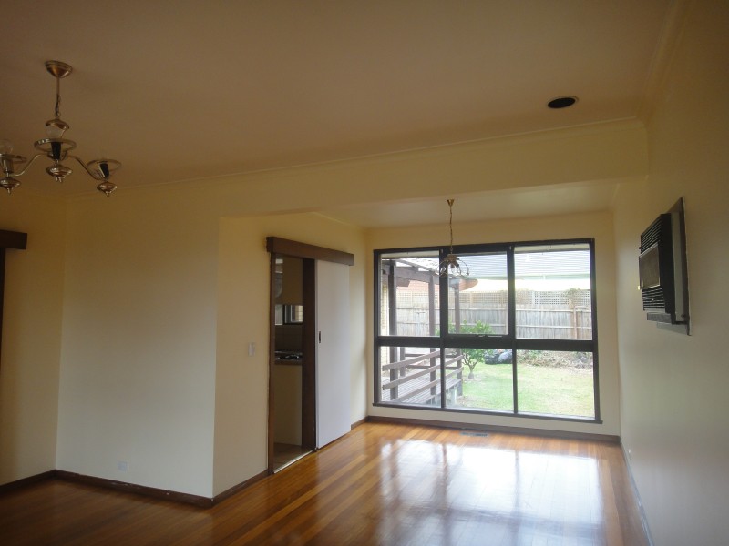 3 Cresmont Drive, Glen Waverley VIC 3150