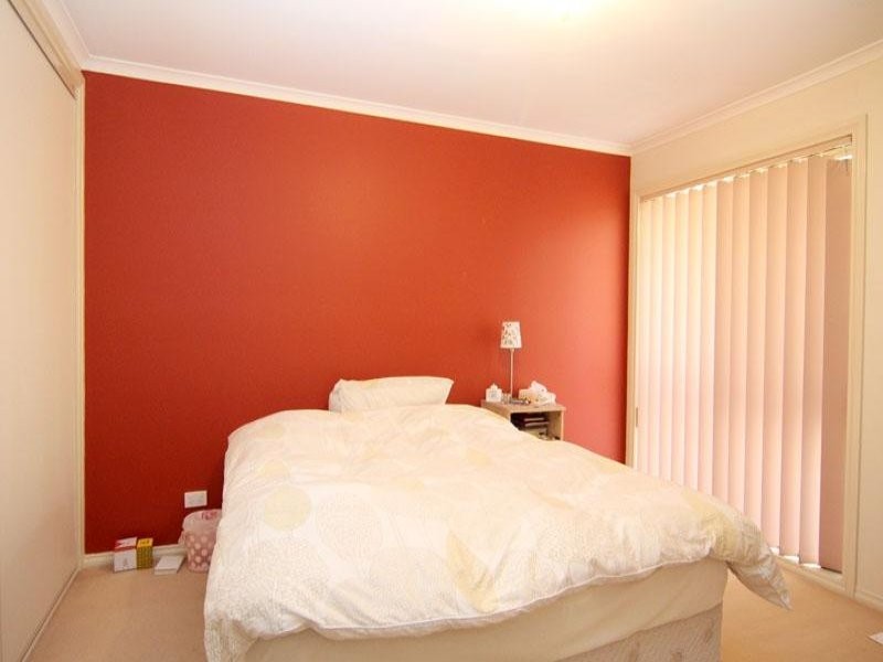 2/19 Martin Place, Glen Waverley VIC 3150