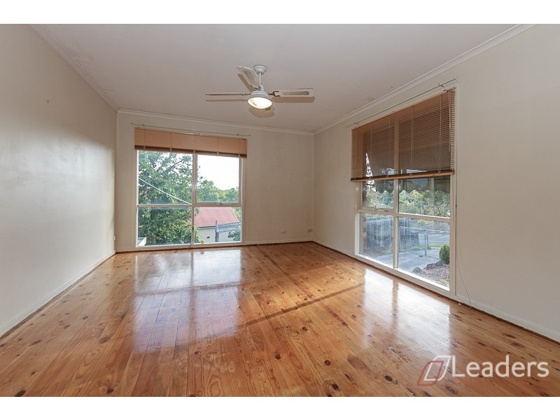 140 MANCHESTER ROAD, Mooroolbark VIC 3138