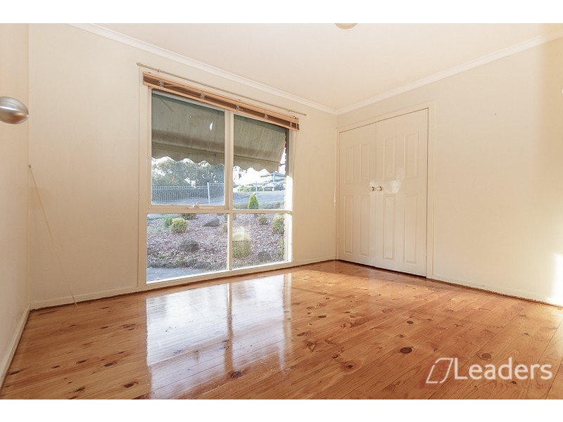 140 MANCHESTER ROAD, Mooroolbark VIC 3138