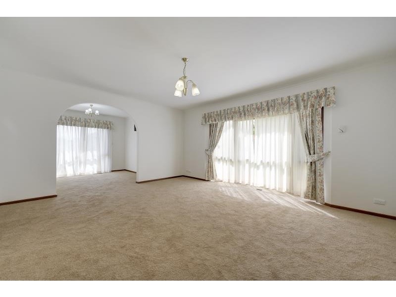 1/6 Shirley Ave, Glen Waverley VIC 3150