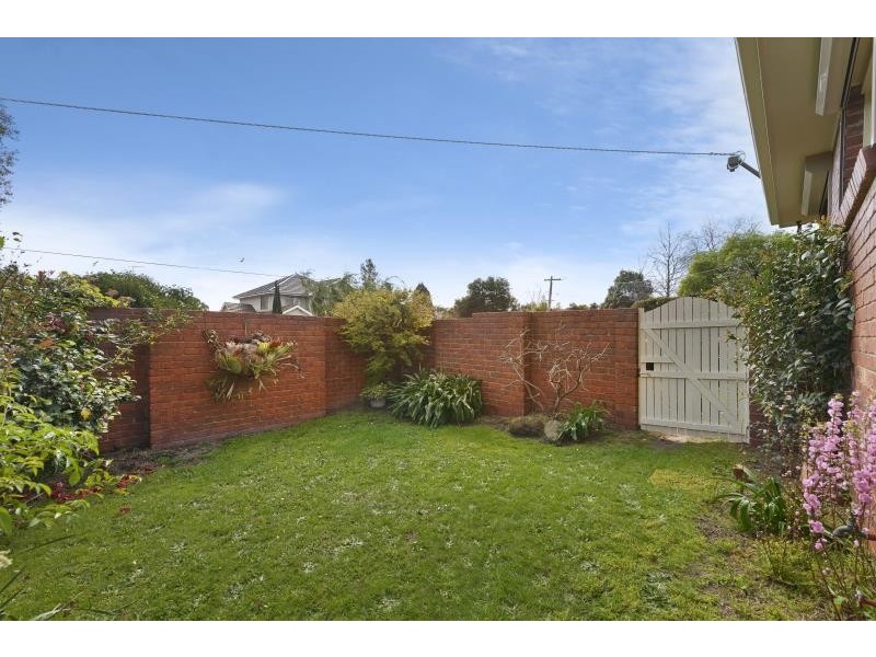 1/6 Shirley Ave, Glen Waverley VIC 3150