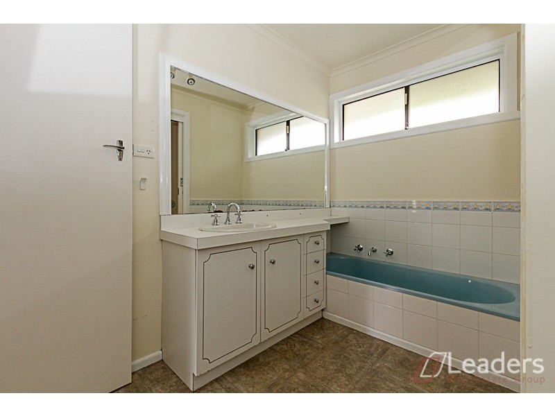 25 Glenifer Avenue, Scoresby VIC 3179