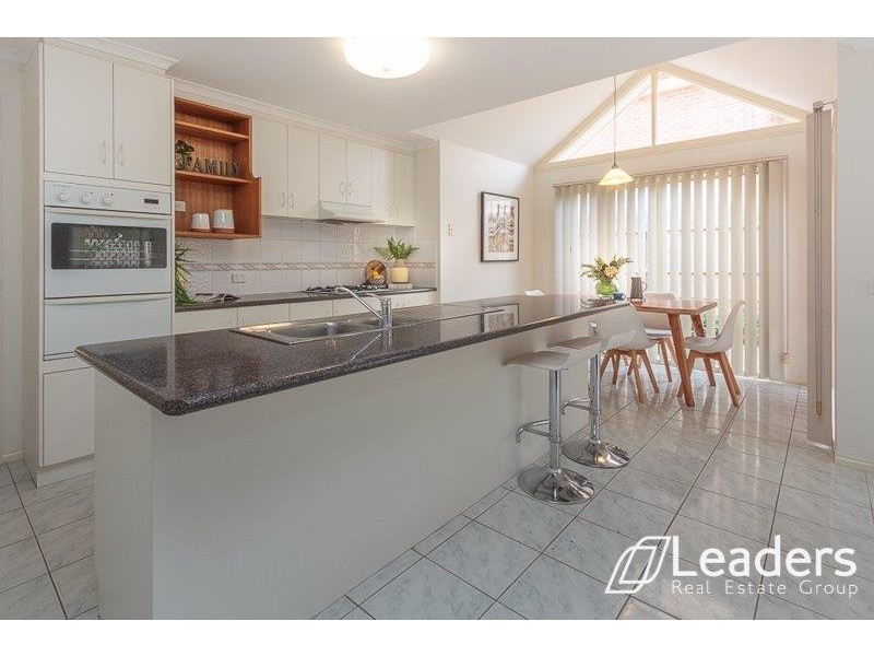 21 KINGS COURT, Wantirna South VIC 3152