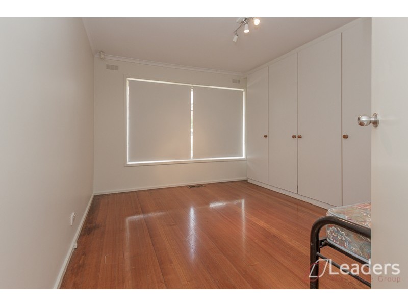 19 Dunscombe Avenue, Glen Waverley VIC 3150