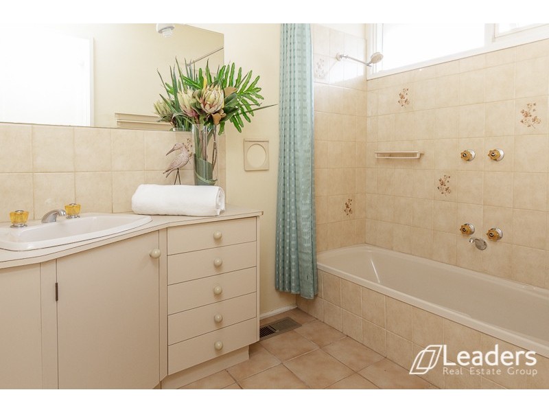 9 Richborough Grove, Ferntree Gully VIC 3156