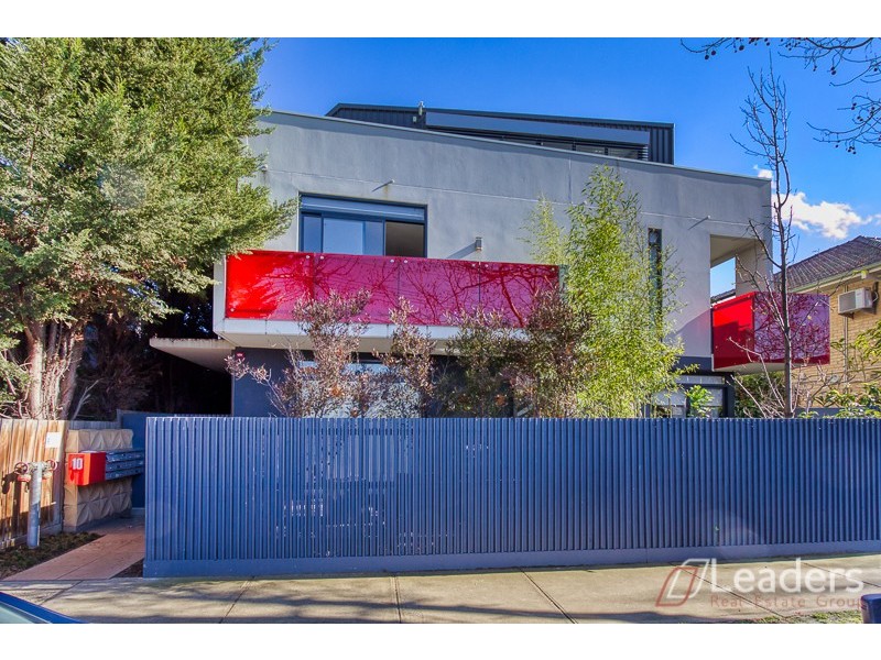 8/10 Docker Street, Elwood VIC 3184