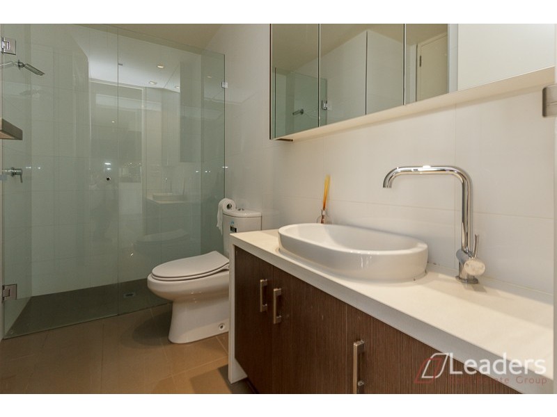 8/10 Docker Street, Elwood VIC 3184