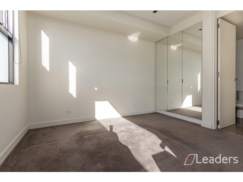 8/10 Docker Street, Elwood VIC 3184
